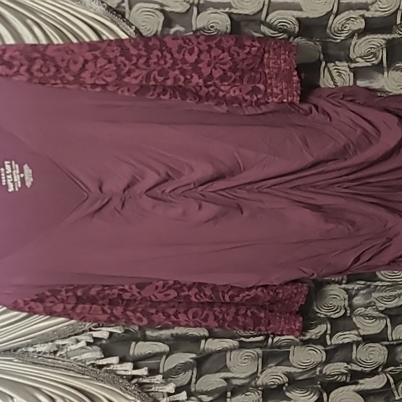 Torrid Plus Size Super Soft Top Size 4X. Beautiful burgandy.  NWT - Picture 13 of 15